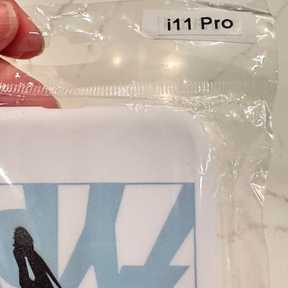 Taylor Swift, iPhone 11 Pro Phone Case I’d Be An Alpha Type - NWT - Picture 4 of 5